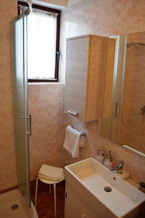 Apartments Jenny Новий Винодольський Екстер'єр фото